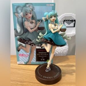 Hatsune Miku Sweet Sweets Figure
